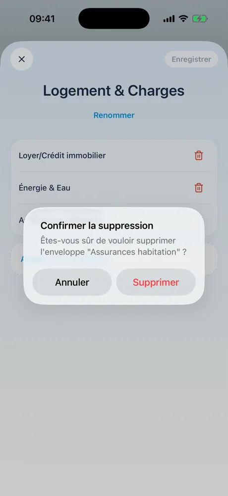Fenêtre « Confirmer la suppression » : « Êtes-vous sûr de vouloir supprimer l’enveloppe "Assurances habitation" ? », avec les boutons Annuler et Supprimer.