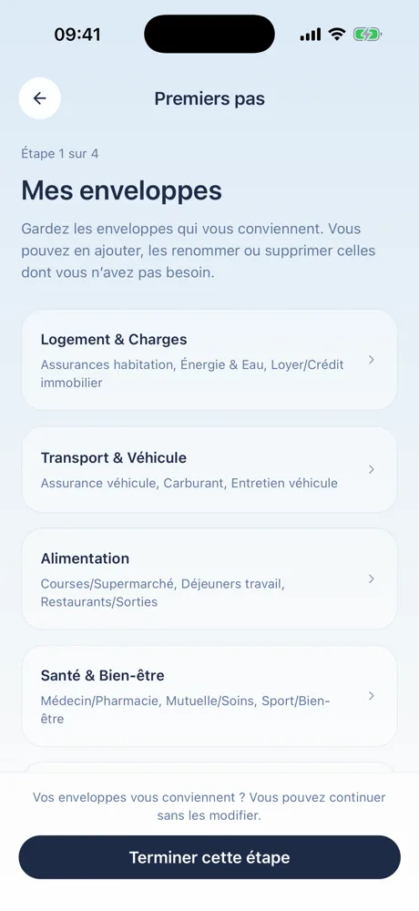 Écran « Mes enveloppes », étape 1 sur 4 : les cartes Logement & Charges, Transport & Véhicule, Alimentation et Santé & Bien-être listent leurs enveloppes. En bas, le bouton « Terminer cette étape ».