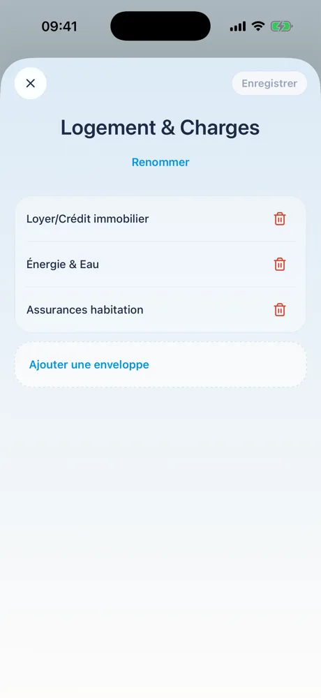 Modification de la catégorie Logement & Charges : lien « Renommer » sous le titre, trois enveloppes avec une icône corbeille, « Ajouter une enveloppe » et le bouton « Enregistrer » en haut à droite.